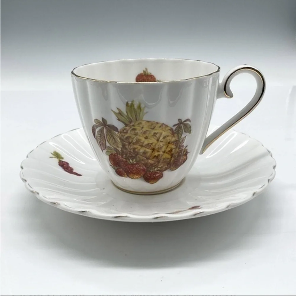2pc Royal Tuscan Bone China Cup & Saucer Set, Harvest Pineapple Strawberry decor